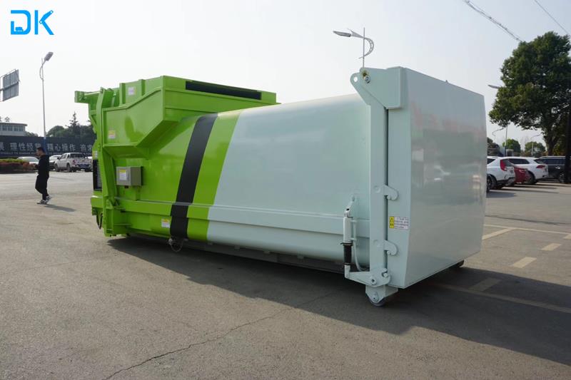 The 16m³garbage compactor truck part price