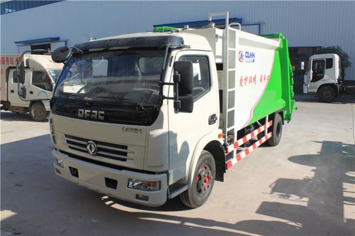 3.1  cubic meter garbage compactor truck